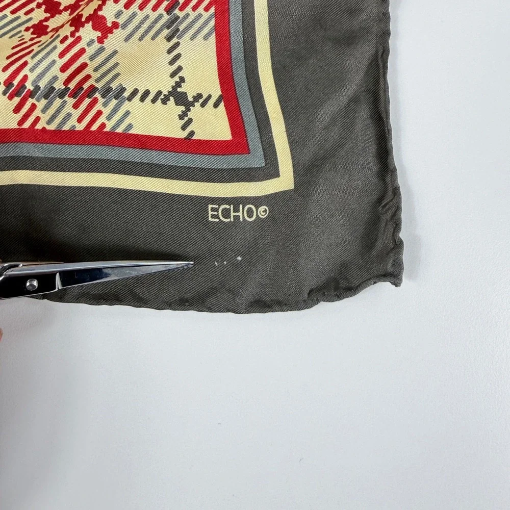 Echo Womens Scarf Beige Red‎ Plaid Hand Roll Vintage Classic Preppy Chic